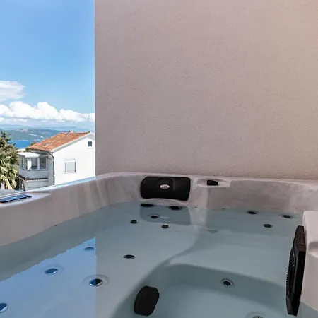 Krk With Jacuzzi Apartman Krk Town