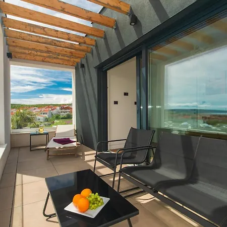 アパート Krk With Jacuzzi