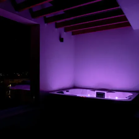 Krk With Jacuzzi كرك