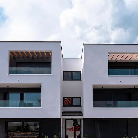 Daire Krk With Jacuzzi