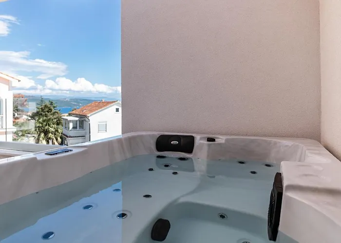 Krk With Jacuzzi Apartman Krk Town