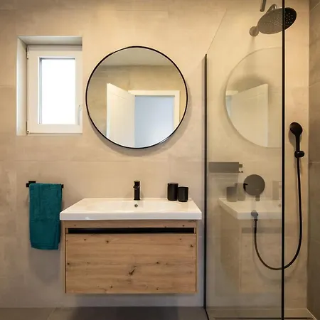 Apartamento Krk With Jacuzzi